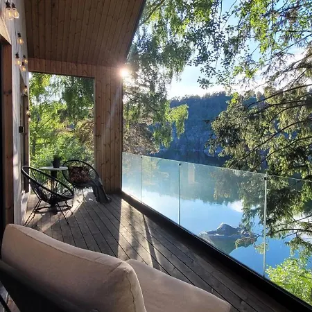 Moderne I Vannkanten Med Tilgang Til Brygge Og Bat Casa vacanze Risør