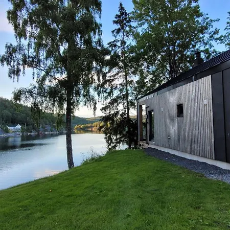 Moderne I Vannkanten Med Tilgang Til Brygge Og Bat Holiday home